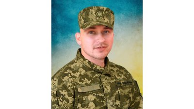 Шістьох бійців з Чернігівщини провели в останню путь Шістьох бійців з Чернігівщини провели в останню путь