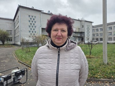 "Привчаємо до культури сортування сміття": у ліцеї №24 Житомира встановили сортувальні баки "Привчаємо до культури сортування сміття": у ліцеї №24 Житомира встановили сортувальні баки