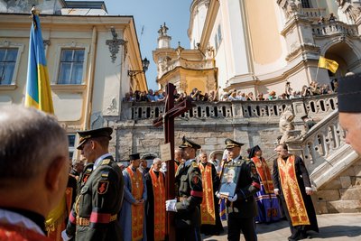 Похорон Андрія Парубія: у Львові прощаються із нардепом Похорон Андрія Парубія: у Львові прощаються із нардепом