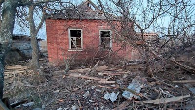 Російська авіація завдала пʼять ударів КАБ по території Золочівської громади, 8 квітня 2025 року Російська авіація завдала пʼять ударів КАБ по території Золочівської громади, 8 квітня 2025 року