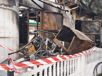 У Звягелі ліквідовують наслідки російської дронової атаки У Звягелі ліквідовують наслідки російської дронової атаки