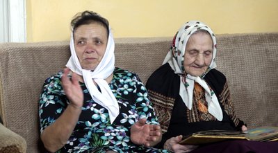 100-літня бабуся про українські традиції 100-літня бабуся про українські традиції