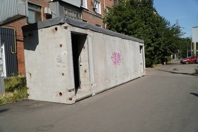 "Сховище було зачиненим": у Дніпрі містянка не змогла потрапити до модульного укриття під час обстрілу "Сховище було зачиненим": у Дніпрі містянка не змогла потрапити до модульного укриття під час обстрілу