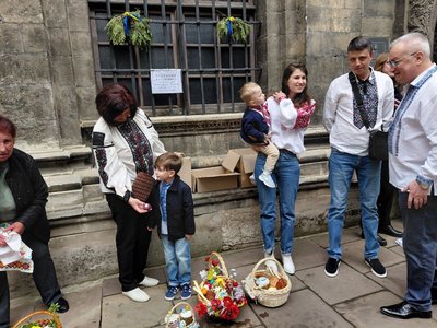 Освячення кошиків у церкві Успіння Пресвятої Богородиці, 19 квітня 2025