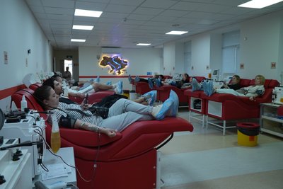 130 донацій: Заслужена донорка Вікторія Стеценко розповіла, чому ділиться кров’ю 130 донацій: Заслужена донорка Вікторія Стеценко розповіла, чому ділиться кров’ю