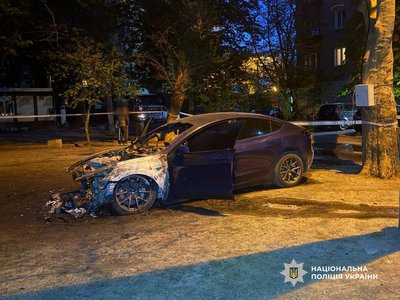 Підпал Tesla в Одесі Підпал Tesla в Одесі