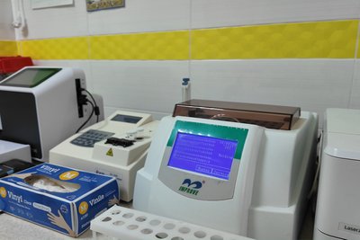 Обладнання для проведення аналізів в лабораторії у Нововселиці Обладнання для проведення аналізів в лабораторії у Нововселиці