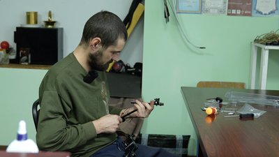 Робін Гуд з Черкащини: як ветеран повернувся до життя після поранення завдяки стрільбі з лука Робін Гуд з Черкащини: як ветеран повернувся до життя після поранення завдяки стрільбі з лука