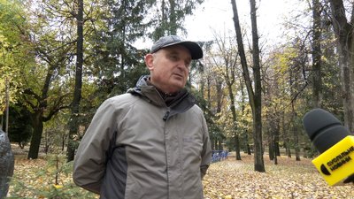 У Житомирі за малюнки на альтанці в Шодуарівському парку застосовують громадські роботи У Житомирі за малюнки на альтанці в Шодуарівському парку застосовують громадські роботи