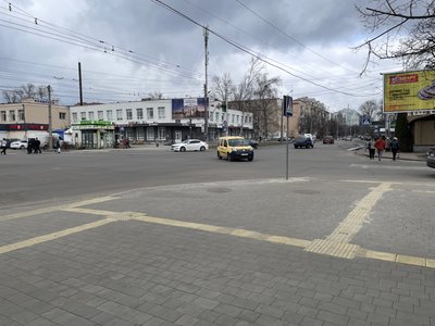 Безбар’єрні маршрути у Полтаві: що вже зробили і що не витримало зиму Безбар’єрні маршрути у Полтаві: що вже зробили і що не витримало зиму