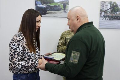 Родина загиблого прикордонника з Луганщини отримала орден