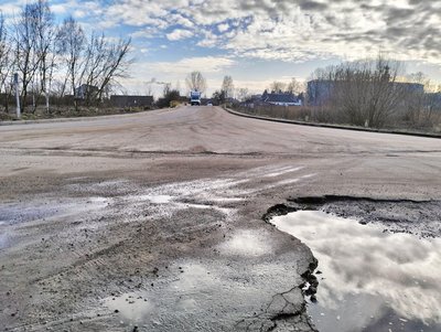 "Високо сиджу, далеко бачу": бухгалтерка з Волині стала водійкою вантажівки "Високо сиджу, далеко бачу": бухгалтерка з Волині стала водійкою вантажівки