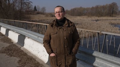 "Ручки було видно з-під води": що кажуть у селі на Чернігівщині про трьох дітей, які провалилися під кригу "Ручки було видно з-під води": що кажуть у селі на Чернігівщині про трьох дітей, які провалилися під кригу