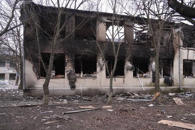 "Діти приходили – плакали": війська РФ КАБами зруйнували ліцей прифронтової громади Дніпропетровщини
