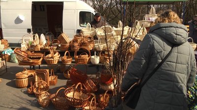 У Хмельницькому триває ярмарок "Квітуча Україна"