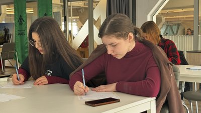 "Хартія-хаб", Івано-Франківськ, радіодиктант "Хартія-хаб", Івано-Франківськ, радіодиктант