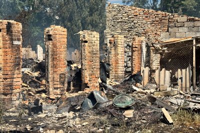 Внаслідок атаки РФ на Житомирщині постраждало селище в Новогуйвинській громаді: згоріли понад 50 об'єктів Внаслідок атаки РФ на Житомирщині постраждало селище в Новогуйвинській громаді: згоріли понад 50 об'єктів