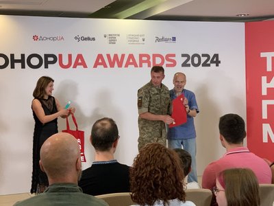 Здавали кров роками: у Києві нагородили почесних та заслужених донорів Здавали кров роками: у Києві нагородили почесних та заслужених донорів