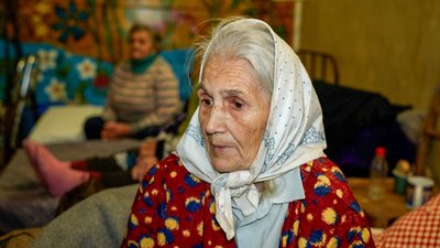 Переселенці Покровськ Донеччина транзитний шелтер переселенка з Покровська Валентина Павлоград Дніпропетровщина 16 грудня 2024 рік Переселенці Покровськ Донеччина транзитний шелтер переселенка з Покровська Валентина Павлоград Дніпропетровщина 16 грудня 2024 рік