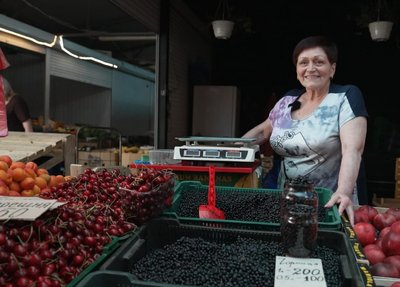 Ольга Жолус, чорниця, ринок, ціни на чорницю, 23 червня 2026, Тернопіль Ольга Жолус, чорниця, ринок, ціни на чорницю, 23 червня 2026, Тернопіль