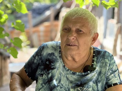 «Я ані вугілля не можу принести, ані дров»: як на Донеччині допомагають самотнім людям «Я ані вугілля не можу принести, ані дров»: як на Донеччині допомагають самотнім людям