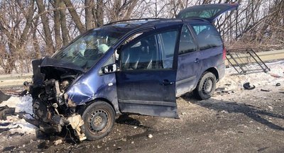 Загинули водій і пасажирка, ще одна людина — в лікарні: на Черкащині сталася ДТП Загинули водій і пасажирка, ще одна людина — в лікарні: на Черкащині сталася ДТП