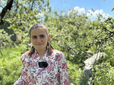 У кролевецькому музеї приготували борщ із пелюстками яблуні-колонії за старовинним рецептом