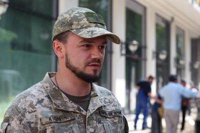 Засклена колонада готелю "Дністер" в Івано-Франківську: що кажуть містяни та представники влади