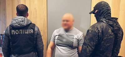 Вимагали неіснуючі борги і підпалювали майно: на Київщині викрили групу, яка тиснула на підприємців Вимагали неіснуючі борги і підпалювали майно: на Київщині викрили групу, яка тиснула на підприємців