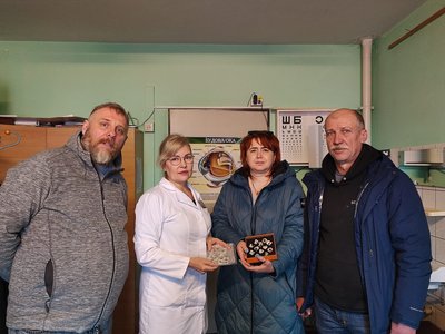 Тітов, художник, волонтери, очні протези Тітов, художник, волонтери, очні протези