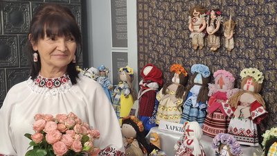 Лідія Лапка, ляльки Лідія Лапка, ляльки