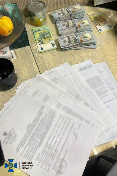 Жителя Бердичева підозрюють у вимаганні хабаря з військового за вплив на призначення групи інвалідності Жителя Бердичева підозрюють у вимаганні хабаря з військового за вплив на призначення групи інвалідності