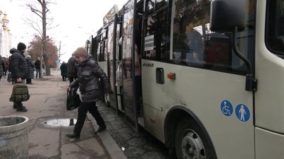 Через часткове знеструмлення Рівного у місті зупиняли рух тролейбусів