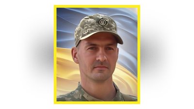 На Чернігівщині попрощалися з бійцями Вадимом Колесниковим та Денисом Стецюном На Чернігівщині попрощалися з бійцями Вадимом Колесниковим та Денисом Стецюном