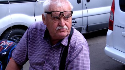 Ціни на ягоди та мед на Житньому ринку Житомира: що пропонують продавці Ціни на ягоди та мед на Житньому ринку Житомира: що пропонують продавці