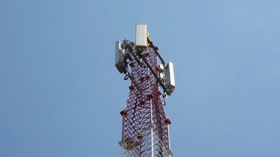 У Кропивницькому посеред приватного сектору встановили вежу мобільного зв’язку: чому сусіди проти У Кропивницькому посеред приватного сектору встановили вежу мобільного зв’язку: чому сусіди проти