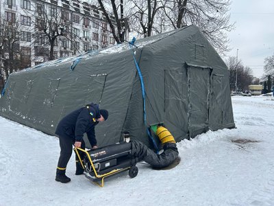 У Хмельницькому за вихідні пункти незламності відвідали понад 450 людей У Хмельницькому за вихідні пункти незламності відвідали понад 450 людей
