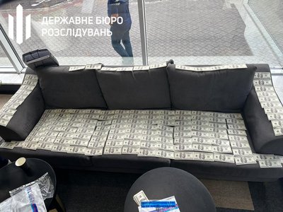 Видавав себе за працівника ДБР та вимагав 60 тис. доларів: в Одесі затримали експравоохоронця