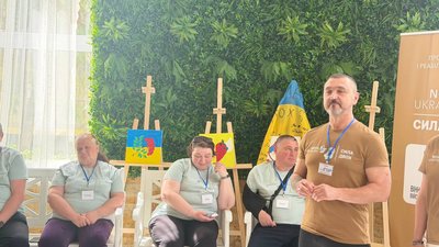 "Родина — перший рубіж адаптації у цивільному житті": на Вінничччині проводять ретрит для ветеранських пар "Родина — перший рубіж адаптації у цивільному житті": на Вінничччині проводять ретрит для ветеранських пар