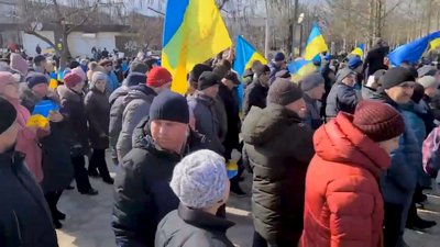 "Страшна річ, коли людину закривають у клітку": українці в окупації про Незалежність