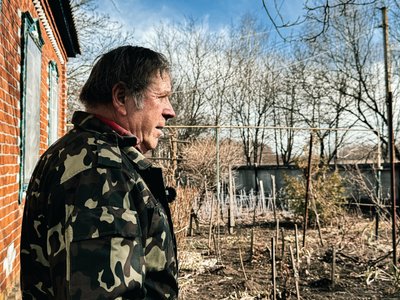 Не грають, а сіють: історія "скрипки-сівалки" та її власника з Охтирщини Сумської області Не грають, а сіють: історія "скрипки-сівалки" та її власника з Охтирщини Сумської області