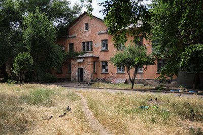Два обличчя Херсона. Місто, яке живе попри війну — у фото за тиждень