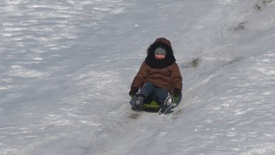"Атмосфера — бомба!": як люди відпочивають взимку на пагорбах поблизу Рівного "Атмосфера — бомба!": як люди відпочивають взимку на пагорбах поблизу Рівного
