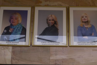 "Я не звикла себе шкодувати": інтерв'ю з волинською артисткою Софією Матюшенко