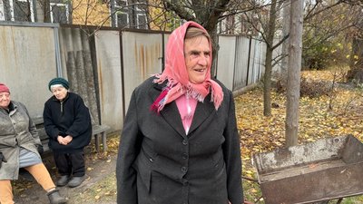Селище Дробишеве жителька Дробишевого Ганна Донецька область 8 листопада 2024 рік Селище Дробишеве жителька Дробишевого Ганна Донецька область 8 листопада 2024 рік