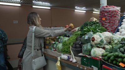 Перші весняні овочі: що продають на вінницьких ринках Перші весняні овочі: що продають на вінницьких ринках