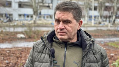Мирноград виконуючий обов'язки начальника Мирноградської військової адміністрації Юрій Третяк Донецька область 11 січня 2025 року Мирноград виконуючий обов'язки начальника Мирноградської військової адміністрації Юрій Третяк Донецька область 11 січня 2025 року