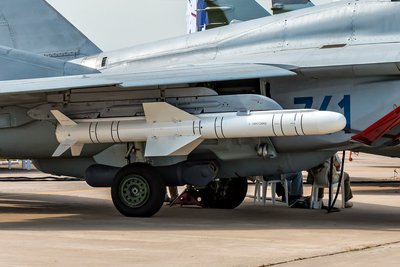 Гібрид авіабомби й ракети Х-38: що відомо про бомбу-ракету "Гром-1", яку армія РФ скерувала на Дніпро Гібрид авіабомби й ракети Х-38: що відомо про бомбу-ракету "Гром-1", яку армія РФ скерувала на Дніпро