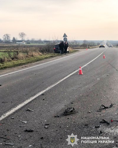 У лікарню потрапили троє людей: сталася ДТП на трасі Городище — Рівне — Старокостянтинів У лікарню потрапили троє людей: сталася ДТП на трасі Городище — Рівне — Старокостянтинів
