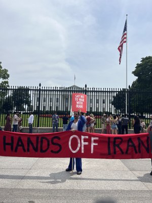 У США пройшли акції протесту проти бомбардування Ірану У США пройшли акції протесту проти бомбардування Ірану